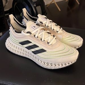 Adidas 4DFWD x Parley running shoes- Sz 7 mens- NWT
